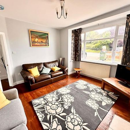 5 Bed Property In Se12 Londra Exterior foto
