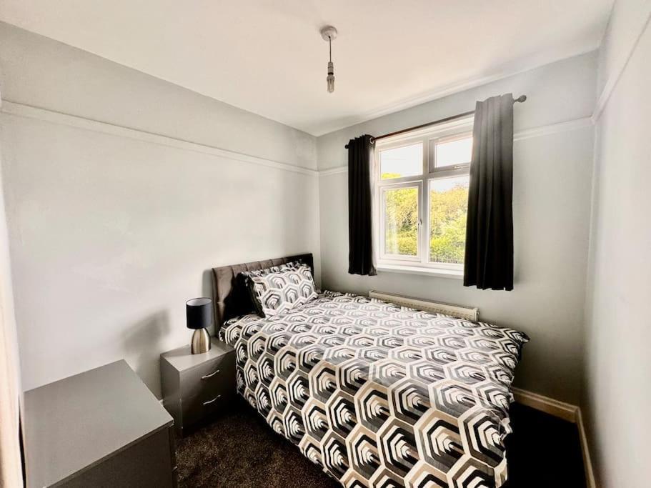 5 Bed Property In Se12 Londra Exterior foto