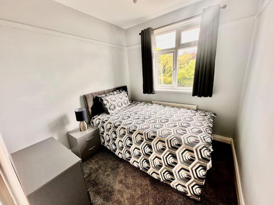 5 Bed Property In Se12 Londra Exterior foto