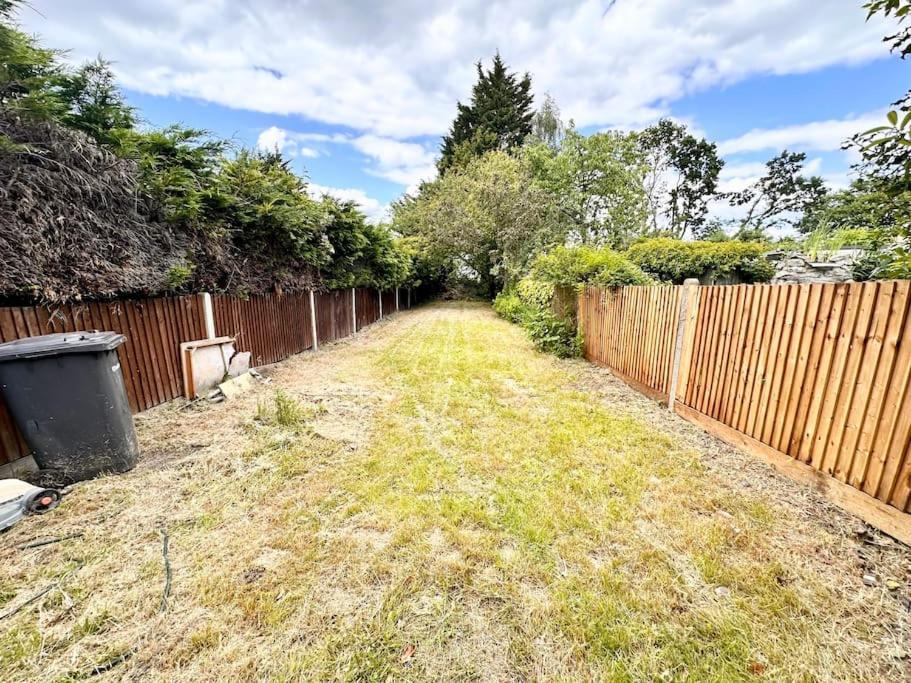 5 Bed Property In Se12 Londra Exterior foto