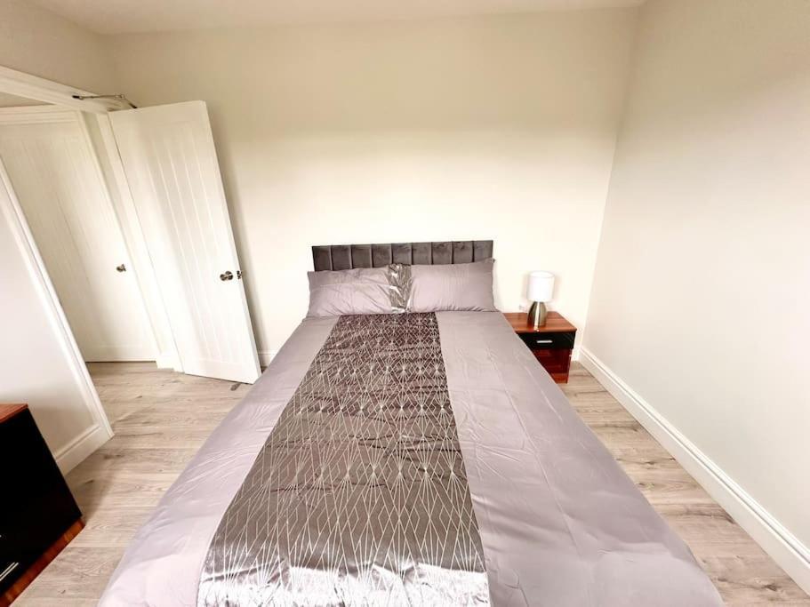 5 Bed Property In Se12 Londra Exterior foto